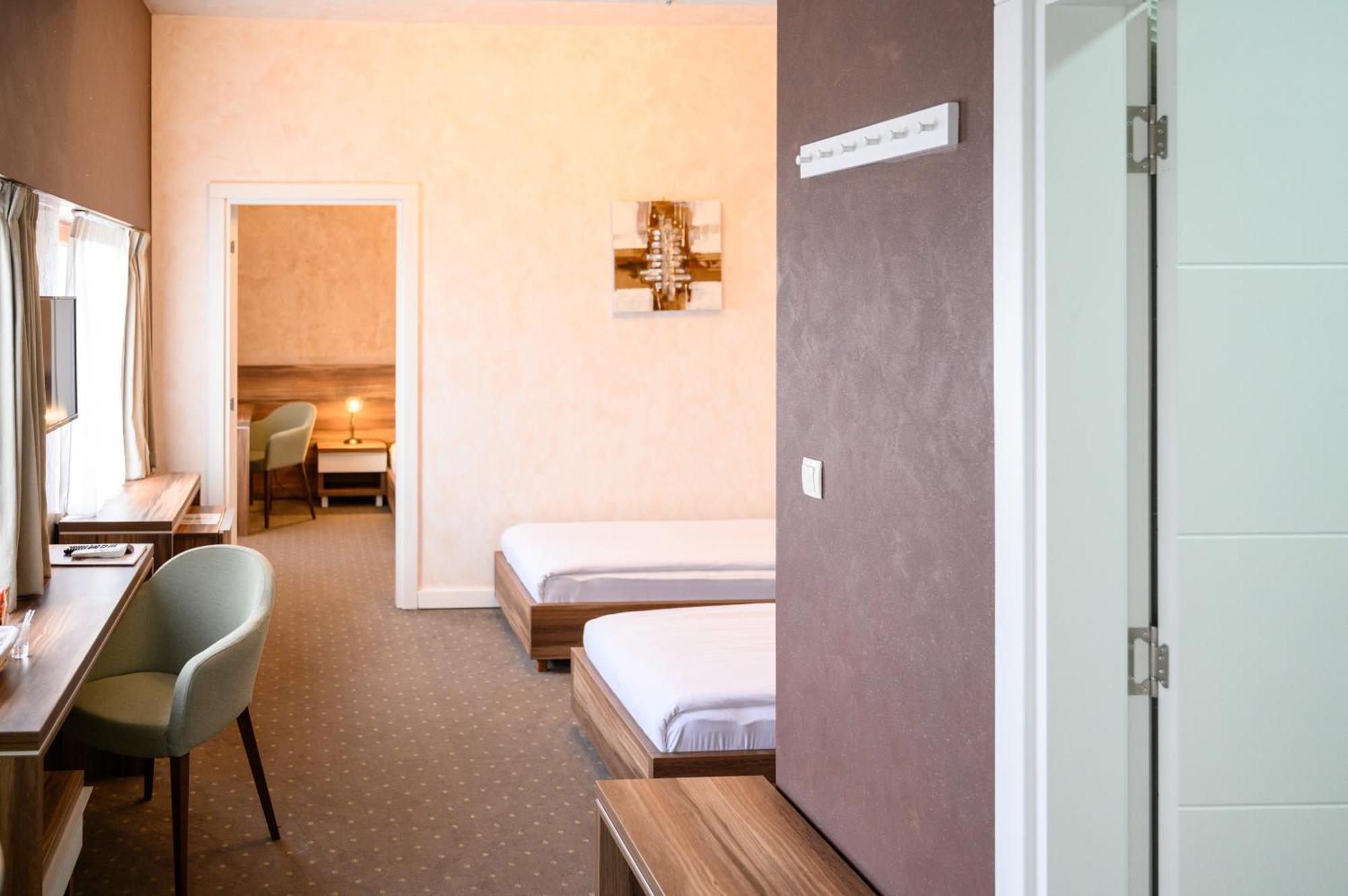 Mv Monogram Hotel Indija Eksteriør billede